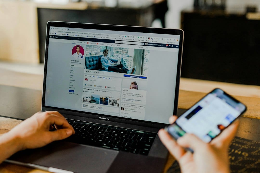 Professional learning AI SEO and digital marketing skills